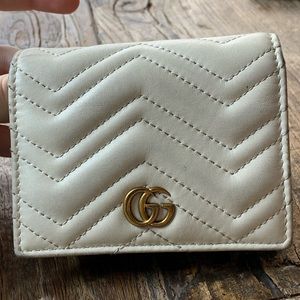 Gucci Marmont Wallet - White